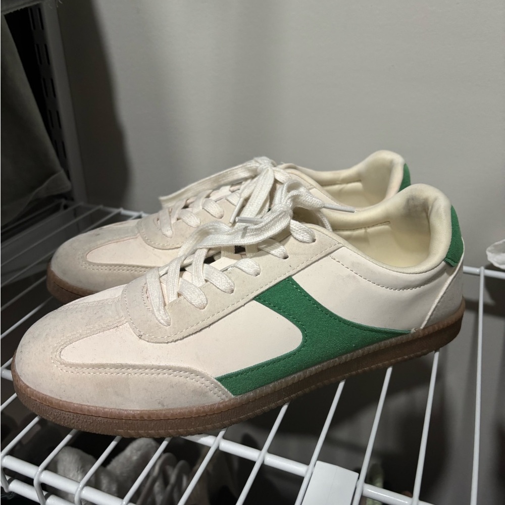 No Boundaries White and Green Sneakers